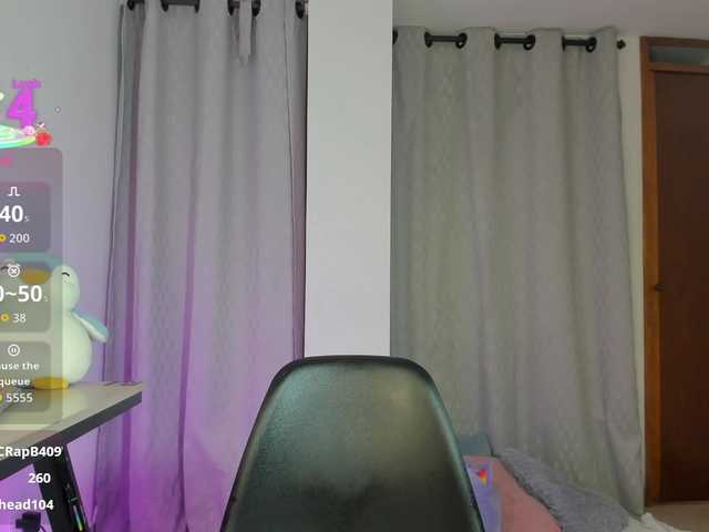 Sweet-Mia80's BongaCams show and profile