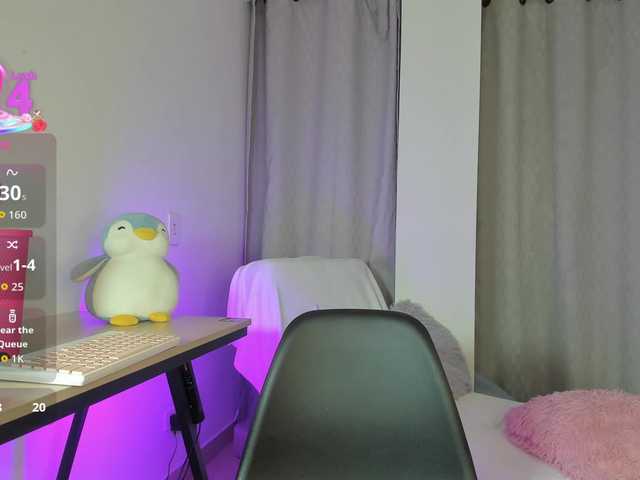 Sweet-Mia80's BongaCams show and profile