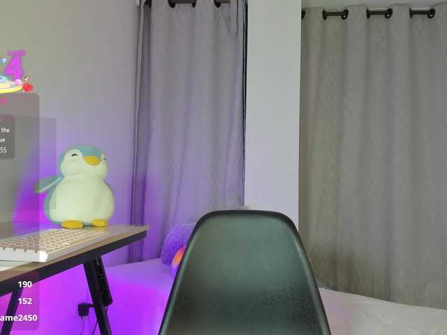 Sweet-Mia80's BongaCams show and profile