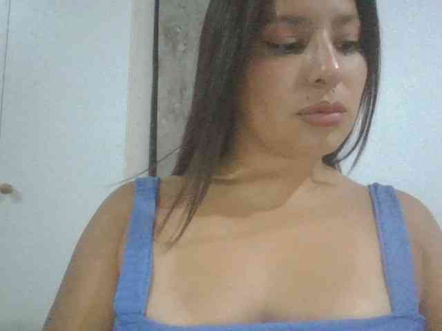 LuciiaSoleexxx webcam