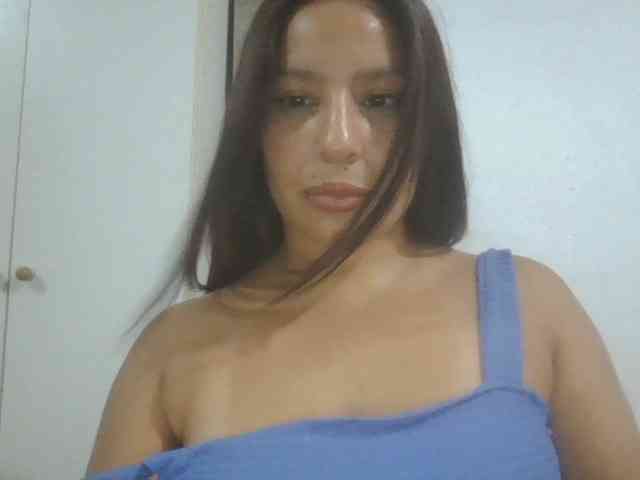 LuciiaSoleexxx webcam