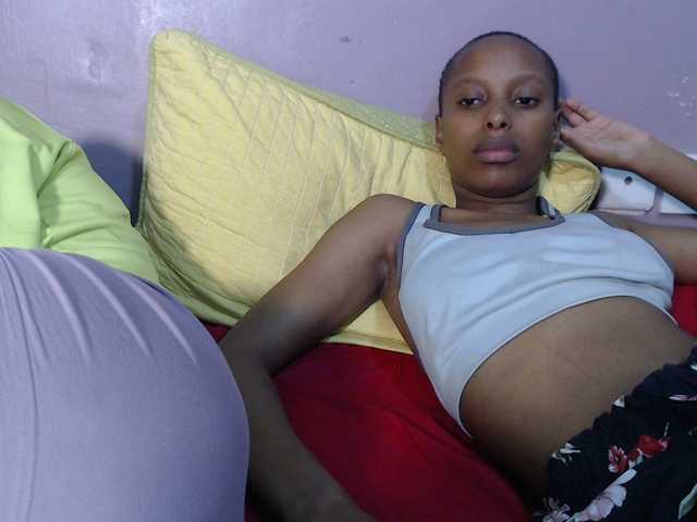 Wet-pussy66's BongaCams show and profile