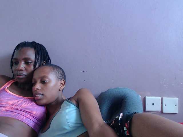 Wet-pussy66's BongaCams show and profile