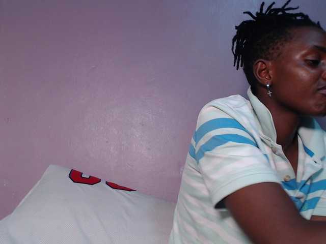 Wet-pussy66's BongaCams show and profile