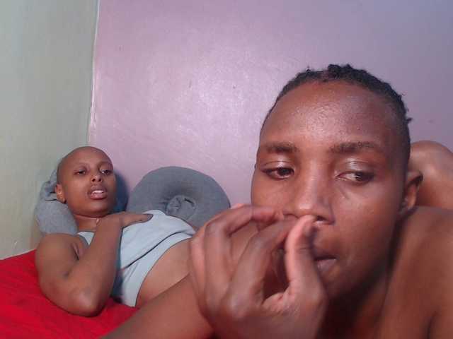 Wet-pussy66's BongaCams show and profile