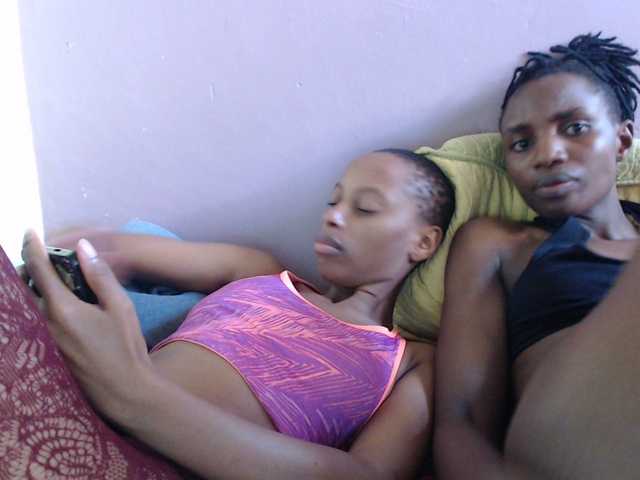 Wet-pussy66's BongaCams show and profile