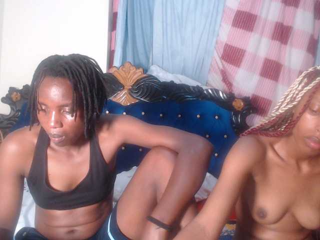 Wet-pussy66's BongaCams show and profile