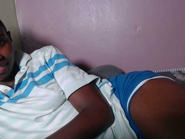 Wet-pussy66's BongaCams show and profile