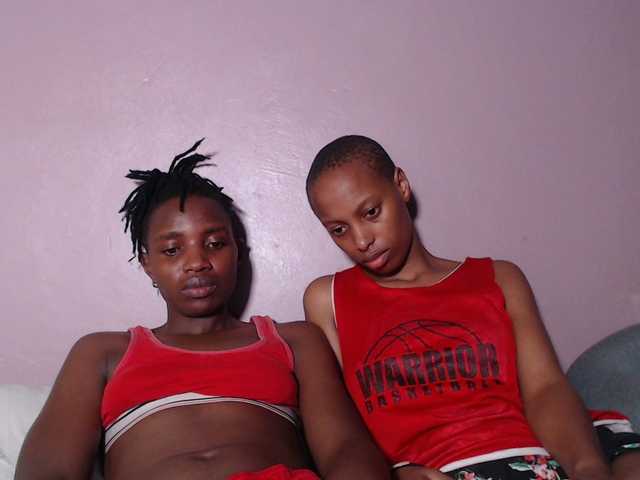 Wet-pussy66's BongaCams show and profile