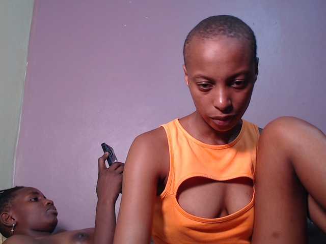 Wet-pussy66's BongaCams show and profile