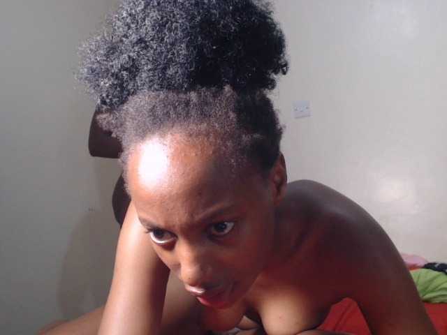 Wet-pussy66 – webcam model profile photo