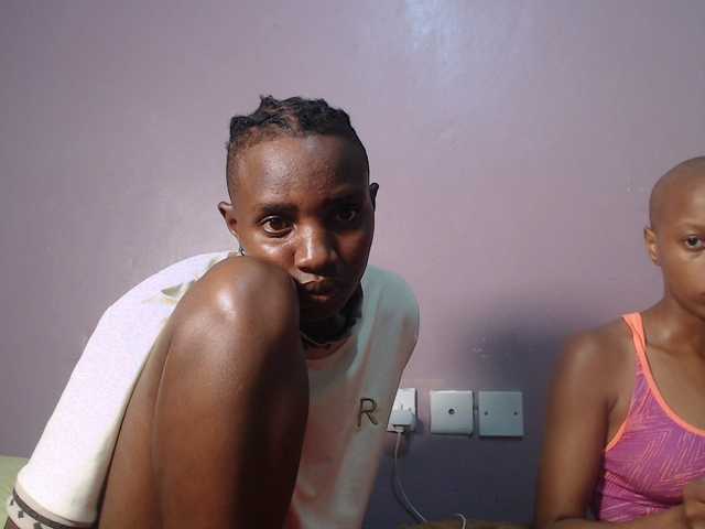 Wet-pussy66's BongaCams show and profile