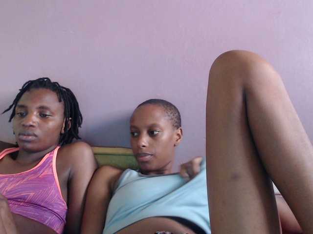 Wet-pussy66's BongaCams show and profile