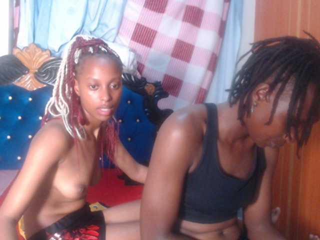 Wet-pussy66's BongaCams show and profile