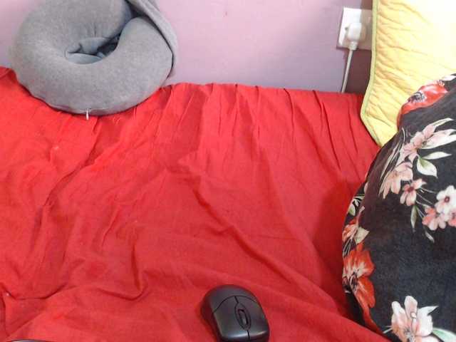 Wet-pussy66's BongaCams show and profile