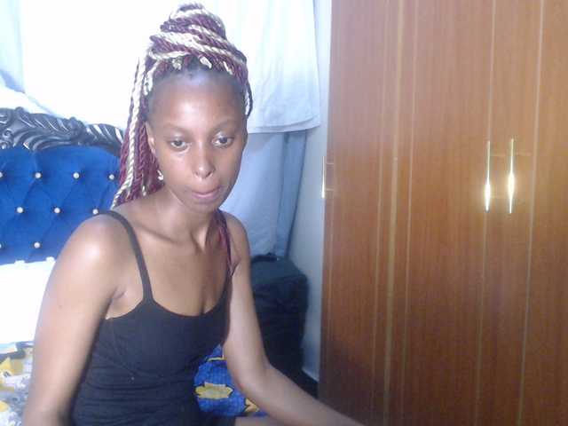 Wet-pussy66's BongaCams show and profile