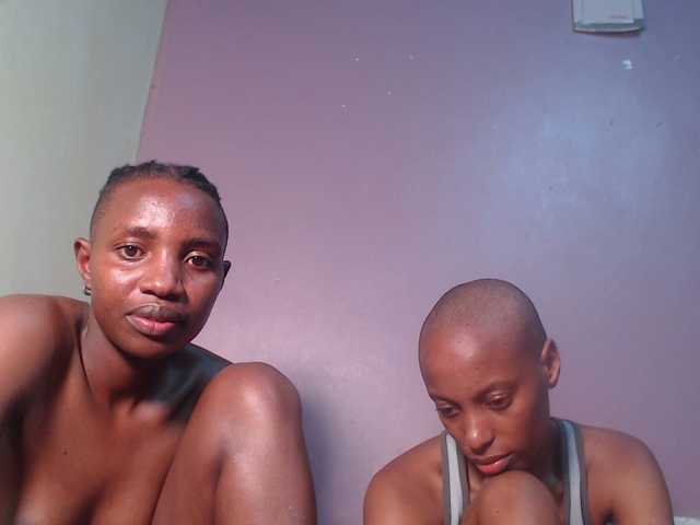 Wet-pussy66's BongaCams show and profile