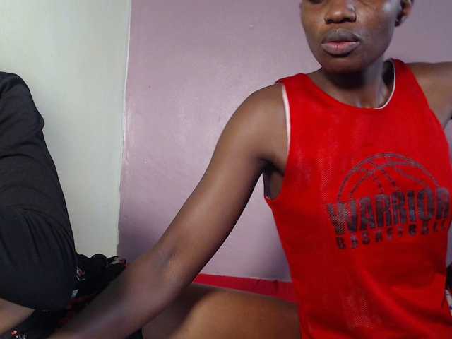 Wet-pussy66's BongaCams show and profile