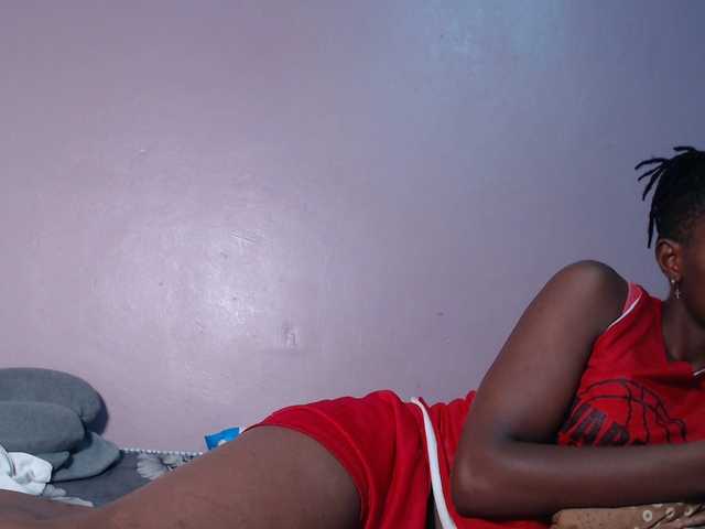 Wet-pussy66's BongaCams show and profile