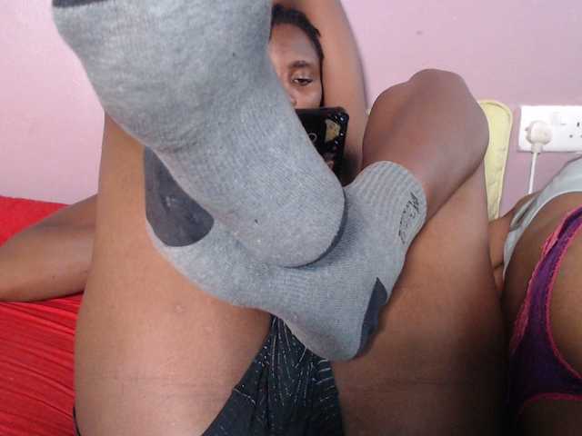 Wet-pussy66's BongaCams show and profile