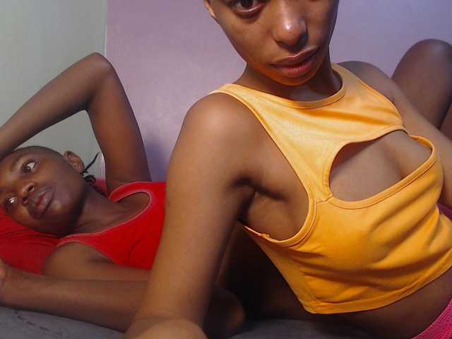 Wet-pussy66's BongaCams show and profile