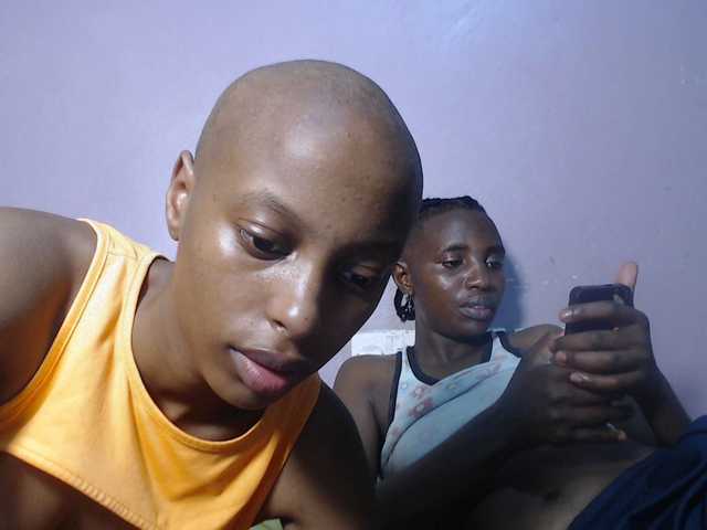 Wet-pussy66's BongaCams show and profile