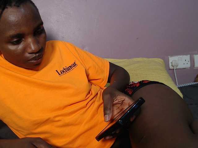 Wet-pussy66's BongaCams show and profile