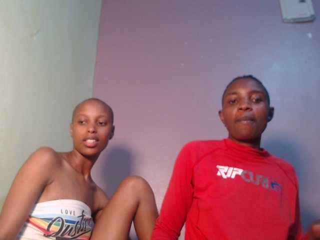 Wet-pussy66's BongaCams show and profile