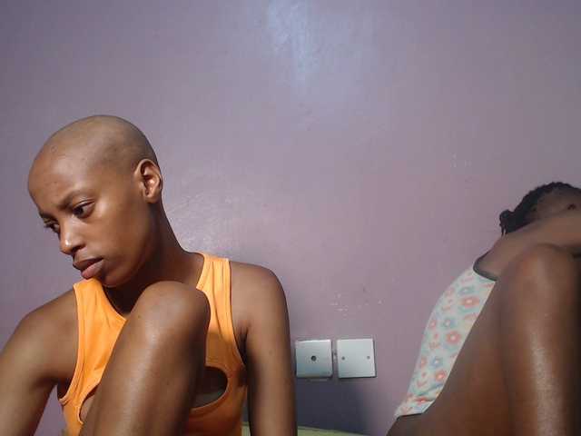 Wet-pussy66's BongaCams show and profile