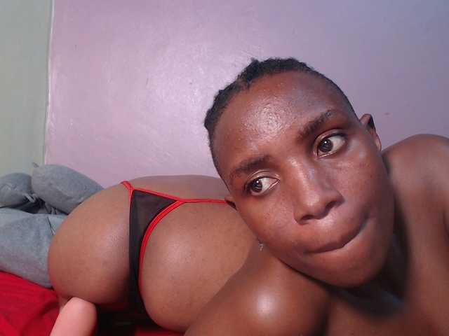 Wet-pussy66's BongaCams show and profile