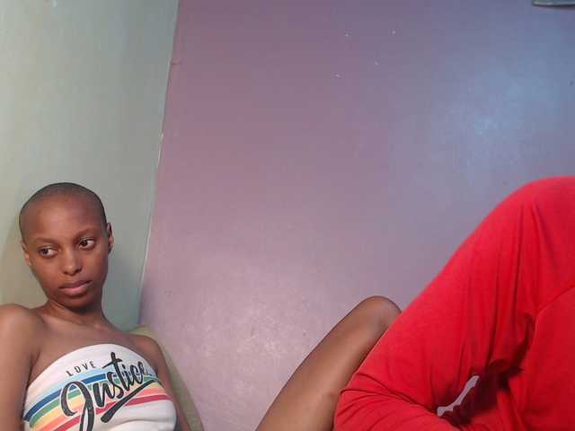 Wet-pussy66's BongaCams show and profile