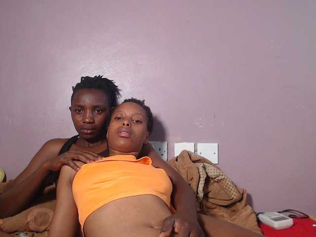 Wet-pussy66's BongaCams show and profile