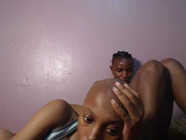 Wet-pussy66's BongaCams show and profile