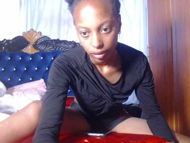 Wet-pussy66 – webcam model profile photo