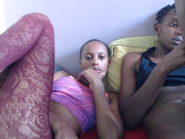 Wet-pussy66's BongaCams show and profile