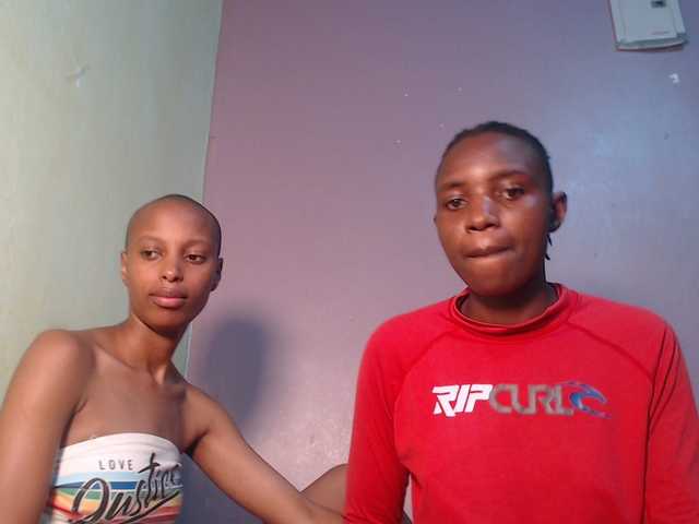 Wet-pussy66's BongaCams show and profile