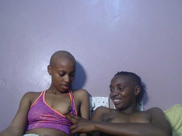 Wet-pussy66's BongaCams show and profile