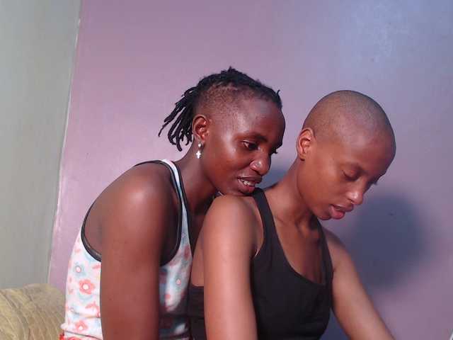 Wet-pussy66's BongaCams show and profile