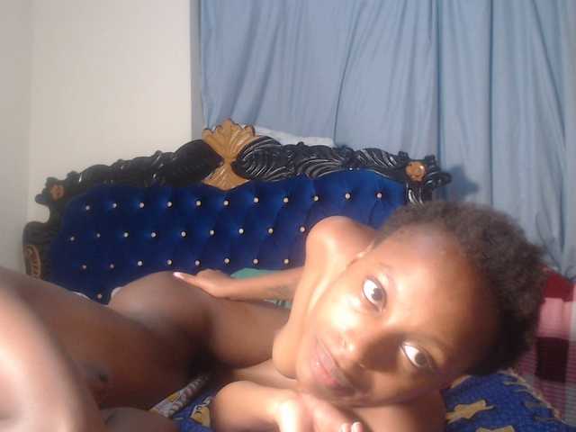 Wet-pussy66's BongaCams show and profile