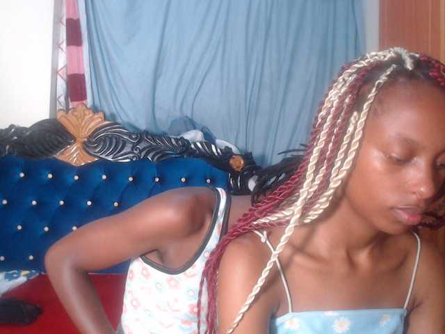 Wet-pussy66's BongaCams show and profile