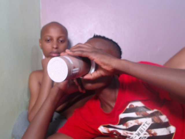 Wet-pussy66's BongaCams show and profile