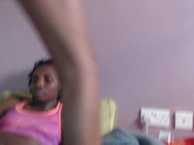 Wet-pussy66's BongaCams show and profile