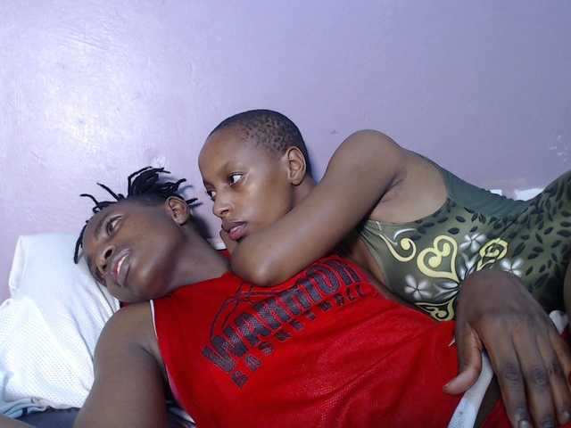 le modèle Wet-pussy66 est en webcam porno dans un show sur le site bongacams, il possède les tags suivants: Ebony,Brunette,Trimmed