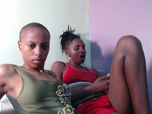 le modèle Wet-pussy66 est en webcam porno dans un show sur le site bongacams, il possède les tags suivants: Ebony,Brunette,Trimmed