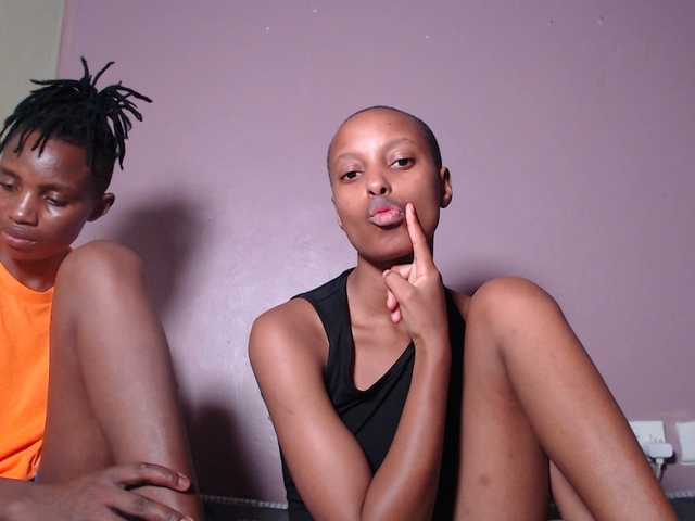 Wet-pussy66's BongaCams show and profile