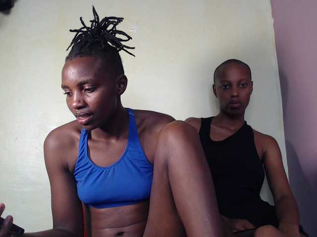 Wet-pussy66's BongaCams show and profile