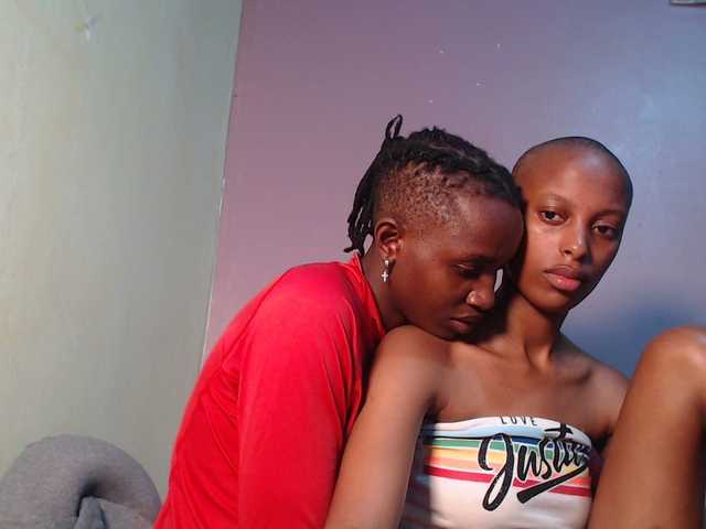 Wet-pussy66's BongaCams show and profile