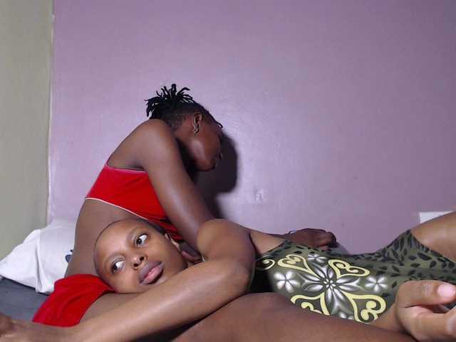 Wet-pussy66's BongaCams show and profile