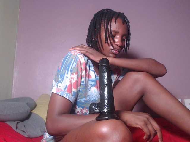 Wet-pussy66's BongaCams show and profile