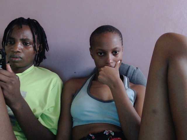 Wet-pussy66's BongaCams show and profile